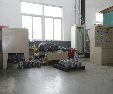 Hydraulic pump test bench
